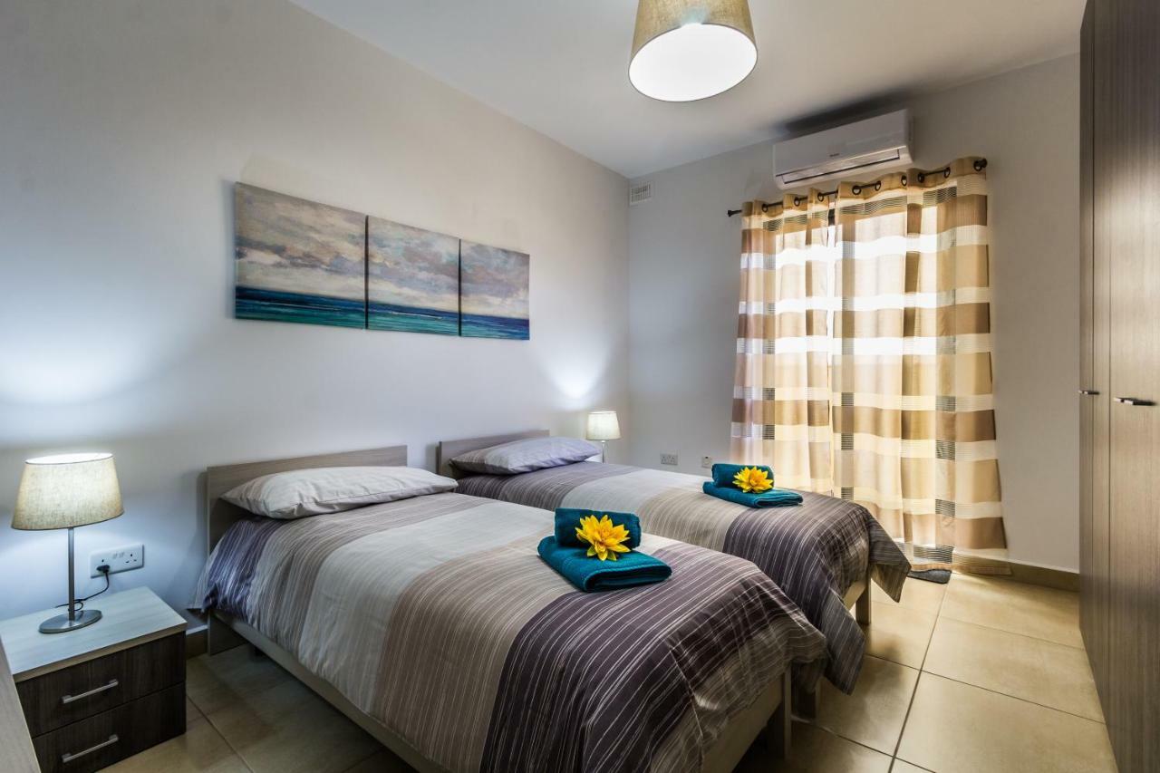 Sunny Modern Apartments Меллиеха Экстерьер фото