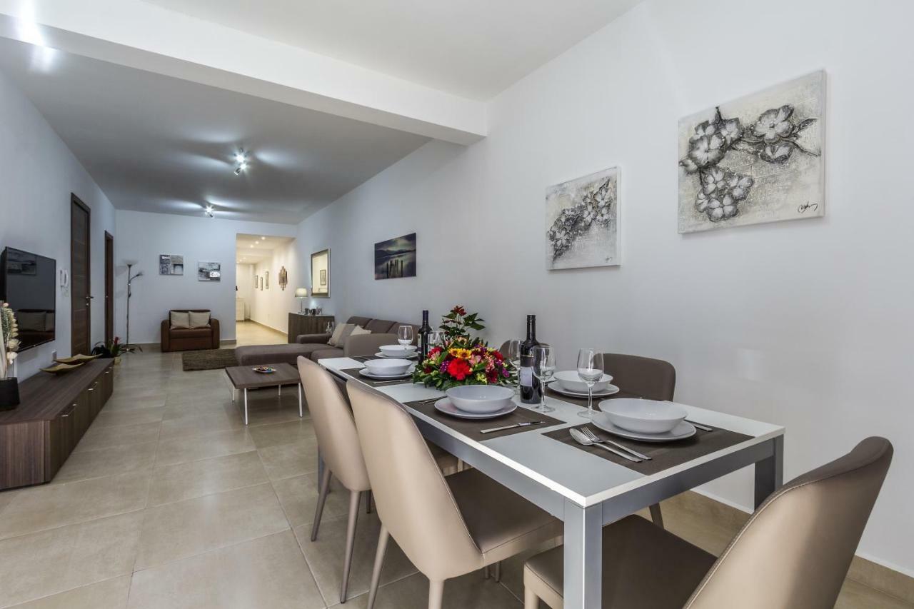 Sunny Modern Apartments Меллиеха Экстерьер фото