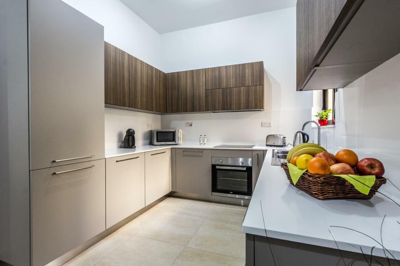 Sunny Modern Apartments Меллиеха Экстерьер фото