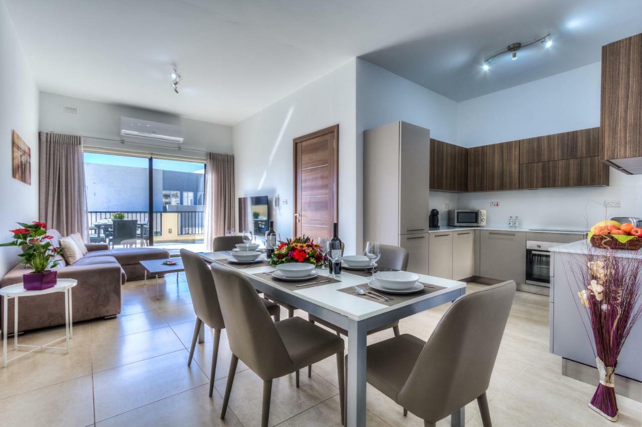 Sunny Modern Apartments Меллиеха Экстерьер фото