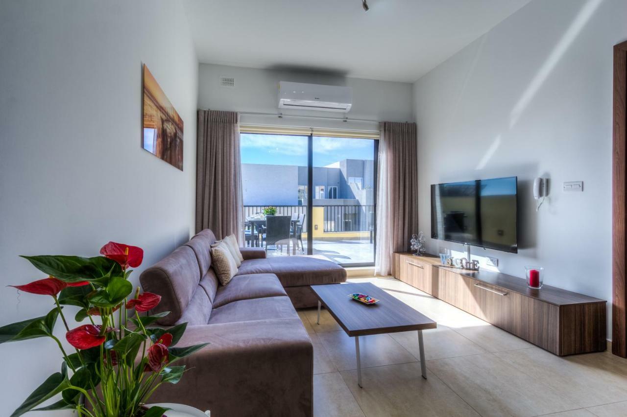 Sunny Modern Apartments Меллиеха Экстерьер фото