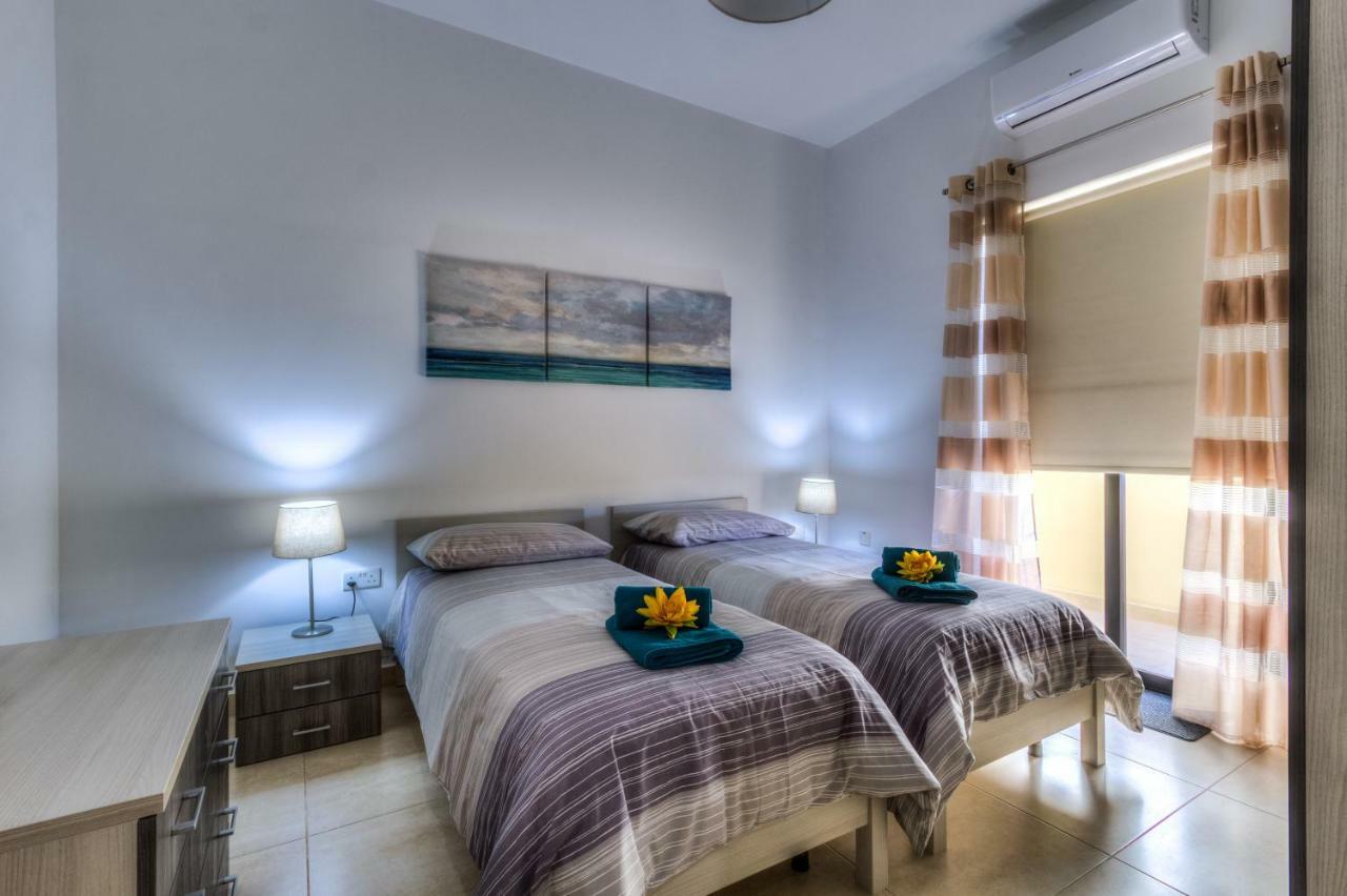 Sunny Modern Apartments Меллиеха Экстерьер фото